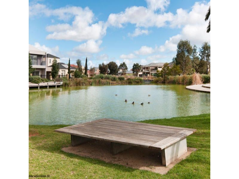 2 MacMillan Avenue, Mawson Lakes SA 5095