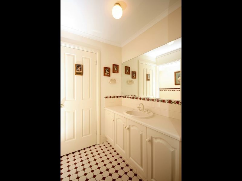 23 Olde Coach Road, Greenwith SA 5125