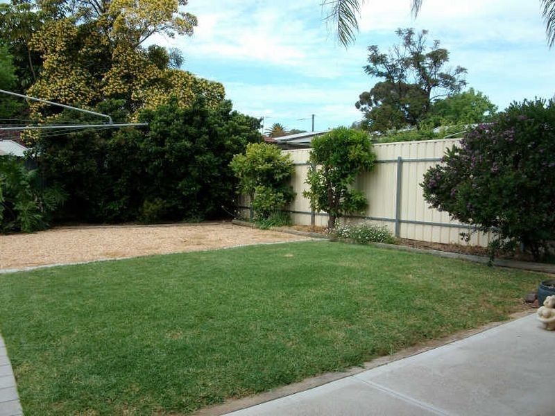 24 Grenanda Avenue, Ingle Farm SA 5098