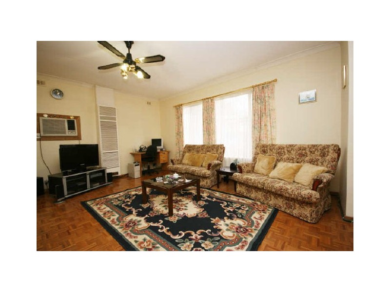 10 Goodwin Court, Para Hills SA 5096