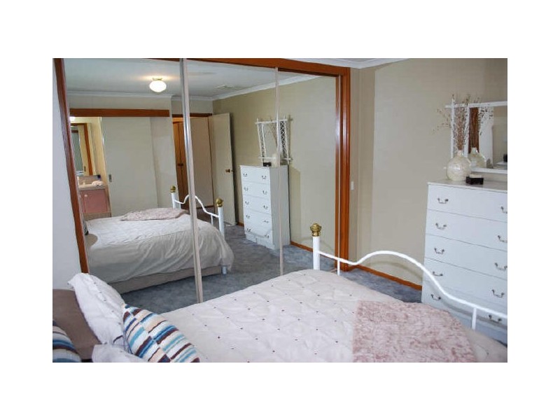 11B Pantowora Drive, Hope Valley SA 5090