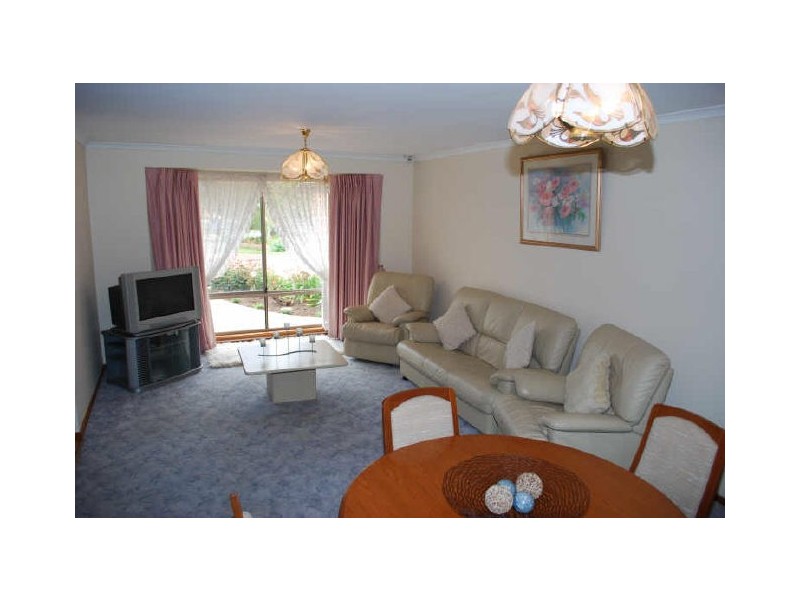 11B Pantowora Drive, Hope Valley SA 5090