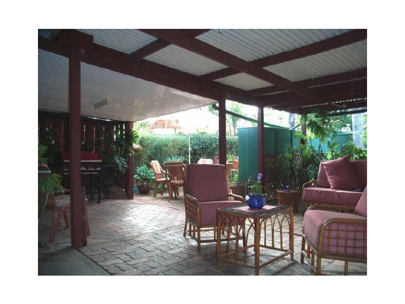 9 Heysen Ave, Hope Valley SA 5090