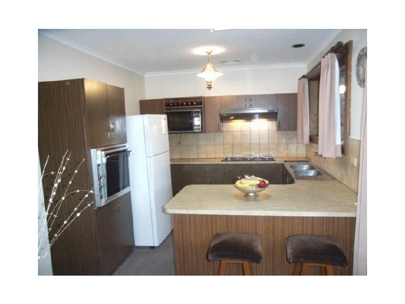 9 Heysen Ave, Hope Valley SA 5090