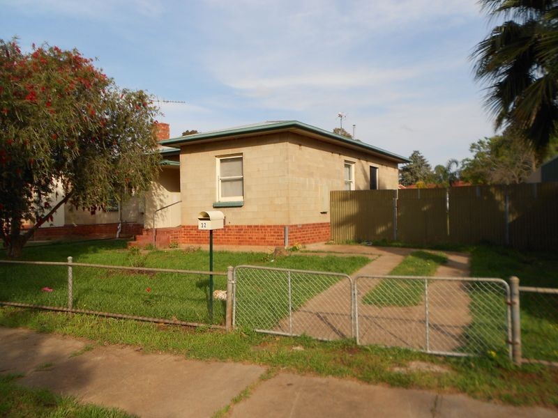 32 Carey Street, Elizabeth Park SA 5113
