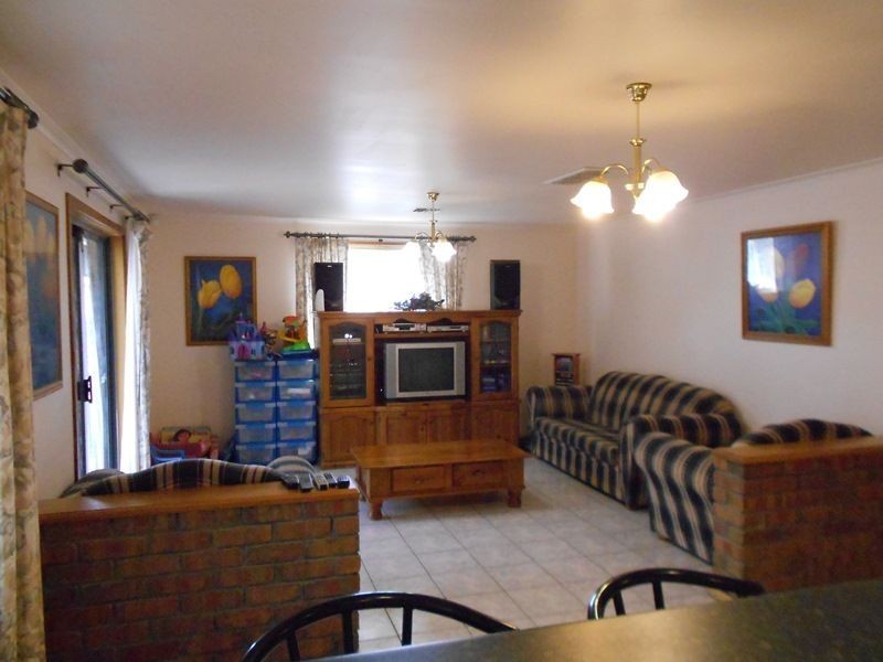 26 Laburnum Drive, Greenwith SA 5125