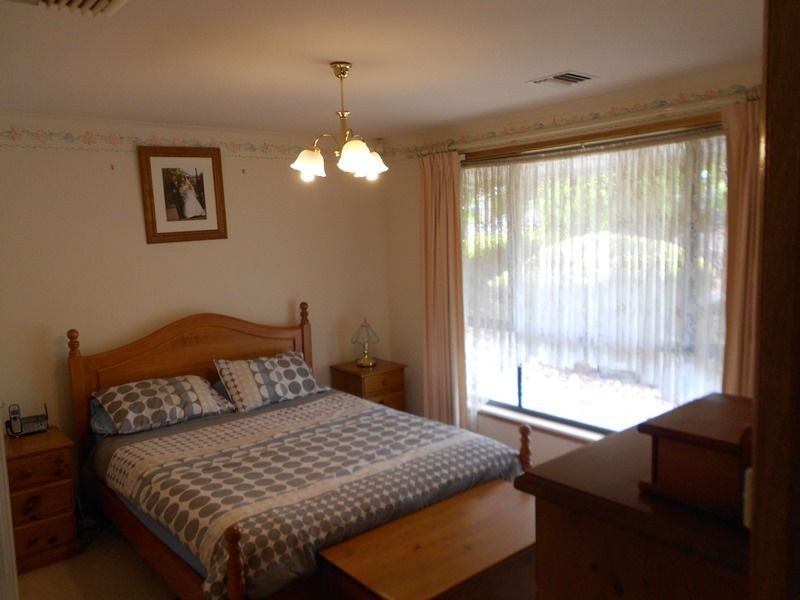 26 Laburnum Drive, Greenwith SA 5125