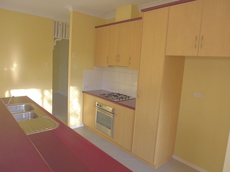 8 Hedgerow Court, Greenwith SA 5125