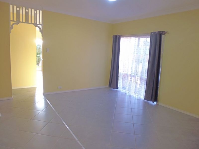 8 Hedgerow Court, Greenwith SA 5125