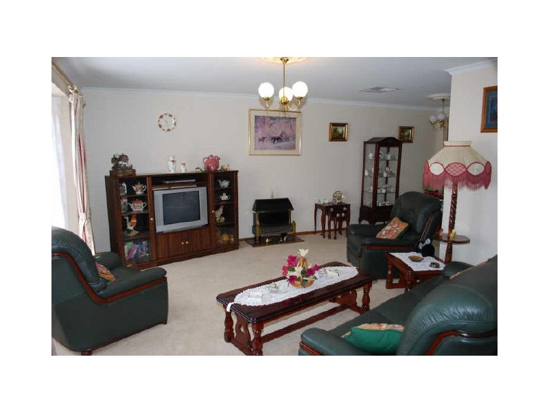 9 Greenvale Court, Wynn Vale SA 5127