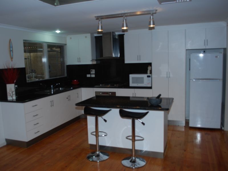 58 Landal Boulevard, Redwood Park SA 5097