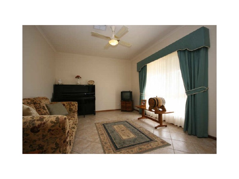 16 Memorial Drive, Kersbrook SA 5231