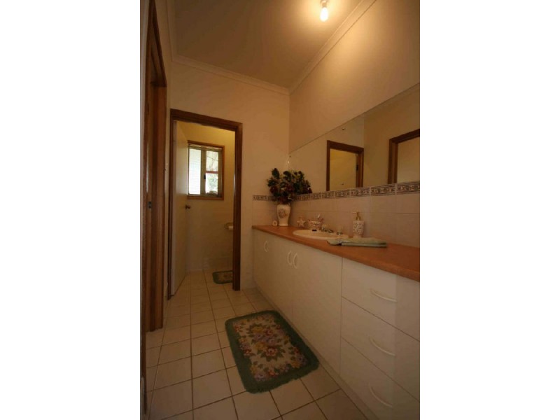 16 Memorial Drive, Kersbrook SA 5231