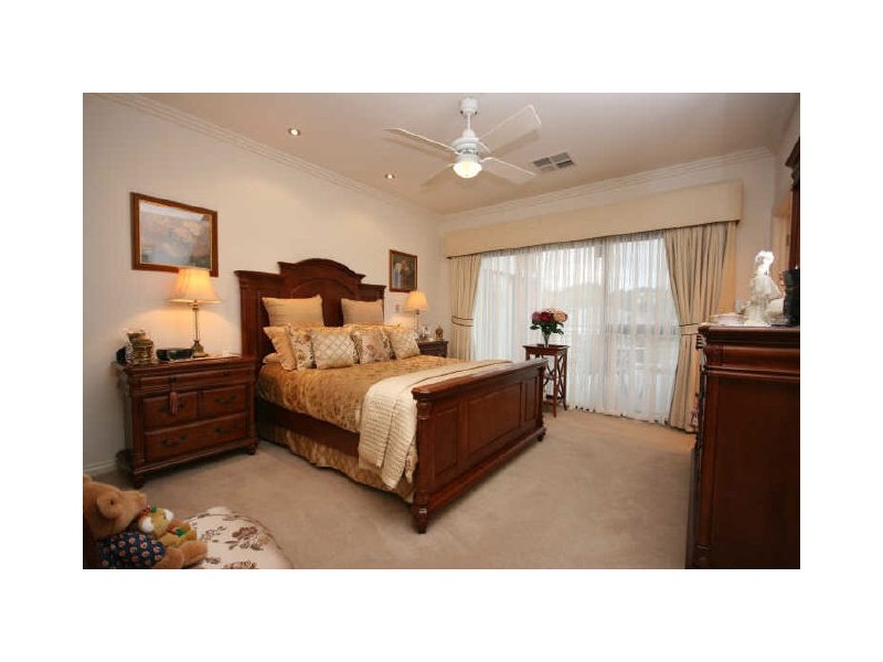 48 Grasswren Way, Mawson Lakes SA 5095