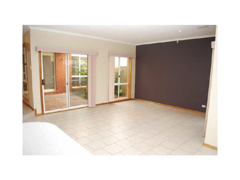 21 Christiana Crescent, Wynn Vale SA 5127