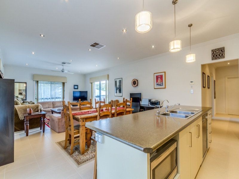 48 Grasswren Way, Mawson Lakes SA 5095