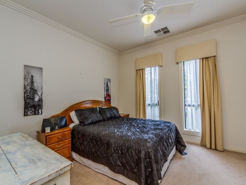 48 Grasswren Way, Mawson Lakes SA 5095