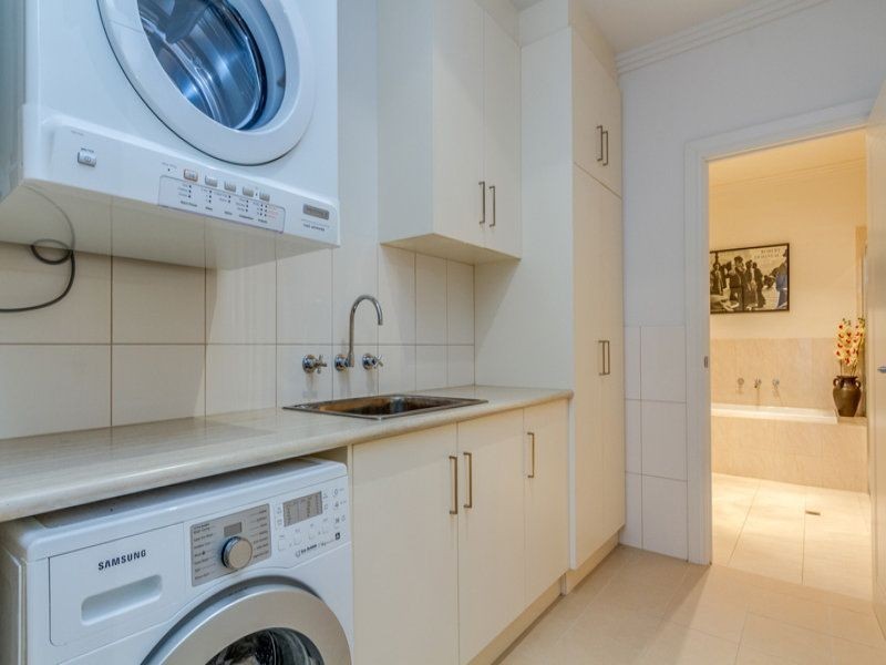 48 Grasswren Way, Mawson Lakes SA 5095