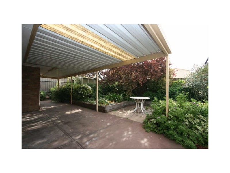 21 Frontignac Court, Wynn Vale SA 5127