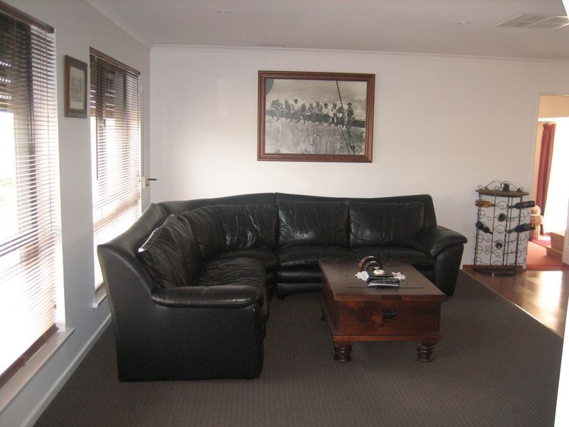 2 Blainey Court, Golden Grove SA 5125