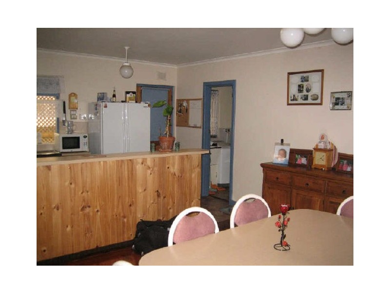 8 Arkaba Road, Fairview Park SA 5126