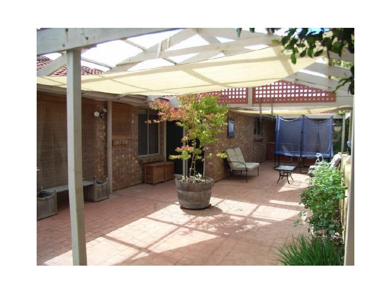 18 Castle Hill Place, Golden Grove SA 5125