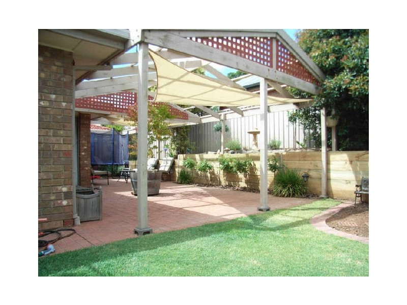 18 Castle Hill Place, Golden Grove SA 5125