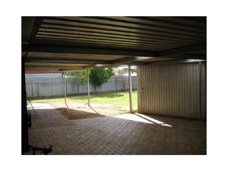 12 Alan Crescent, Burton SA 5110