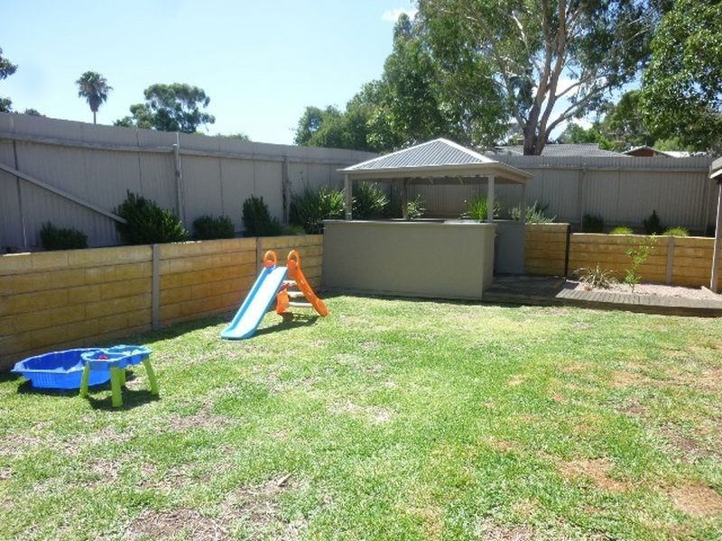 34 McEwin Ave, Redwood Park SA 5097