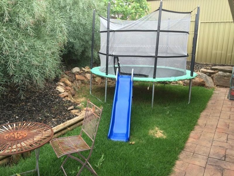 12 Greenfinch Court, Wynn Vale SA 5127