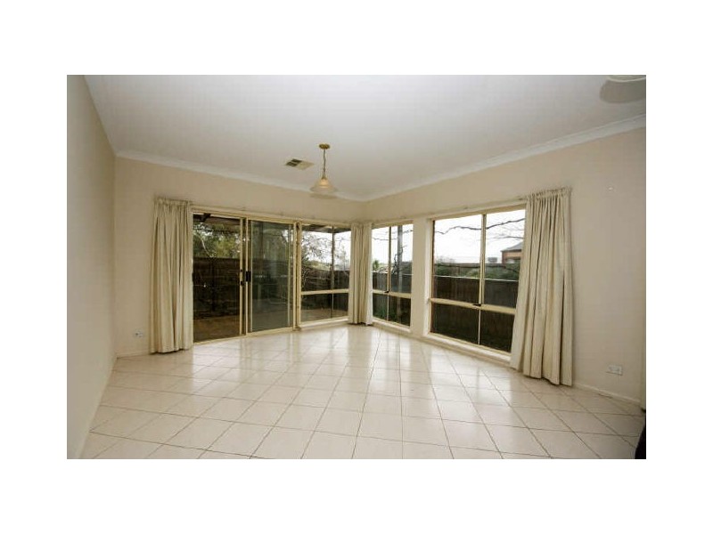 4 Coconut Grove, Golden Grove SA 5125