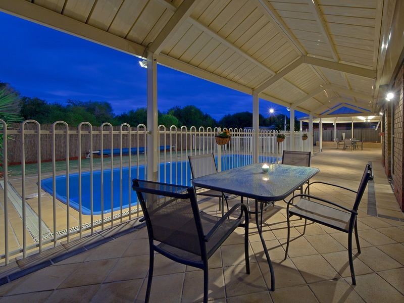 9 Timcris Court, Wynn Vale SA 5127