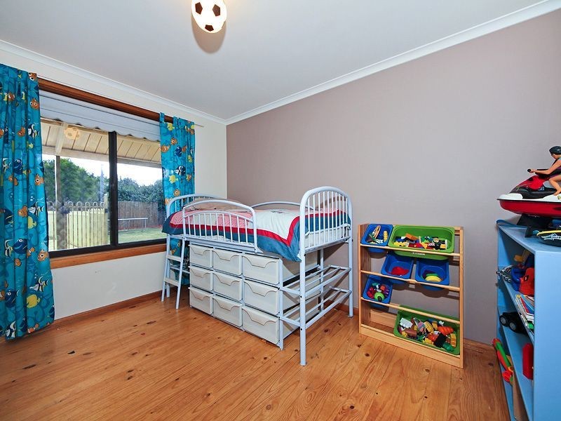 9 Timcris Court, Wynn Vale SA 5127