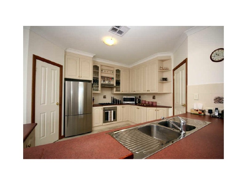 9 Waterside Drive, Burton SA 5110