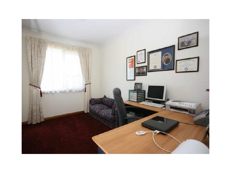 9 Waterside Drive, Burton SA 5110