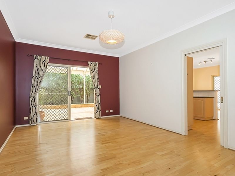 1 Oak Street, Ridgehaven SA 5097