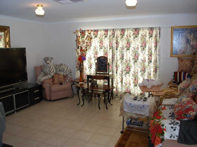 10 Hampshire Street, Burton SA 5110