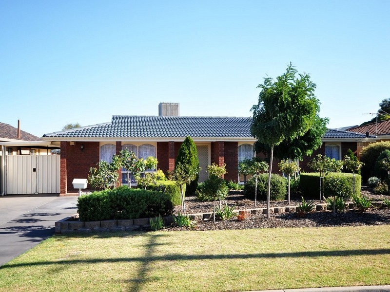 8 Cobby Drive, Modbury Heights SA 5092