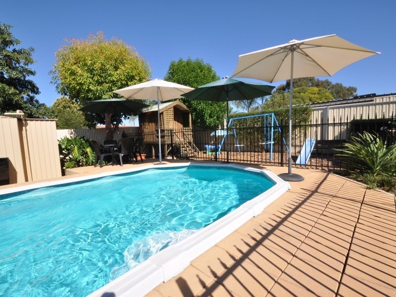 8 Cobby Drive, Modbury Heights SA 5092