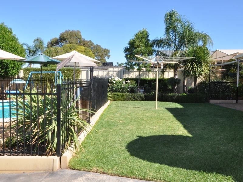 8 Cobby Drive, Modbury Heights SA 5092