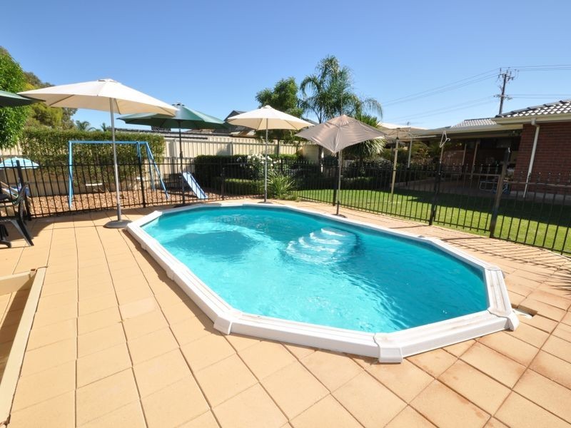 8 Cobby Drive, Modbury Heights SA 5092