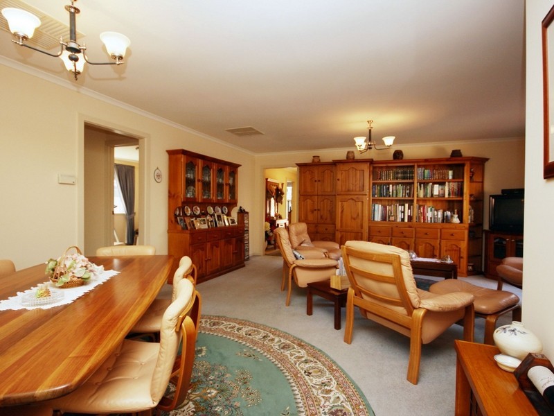 12 Seville Place, Golden Grove SA 5125