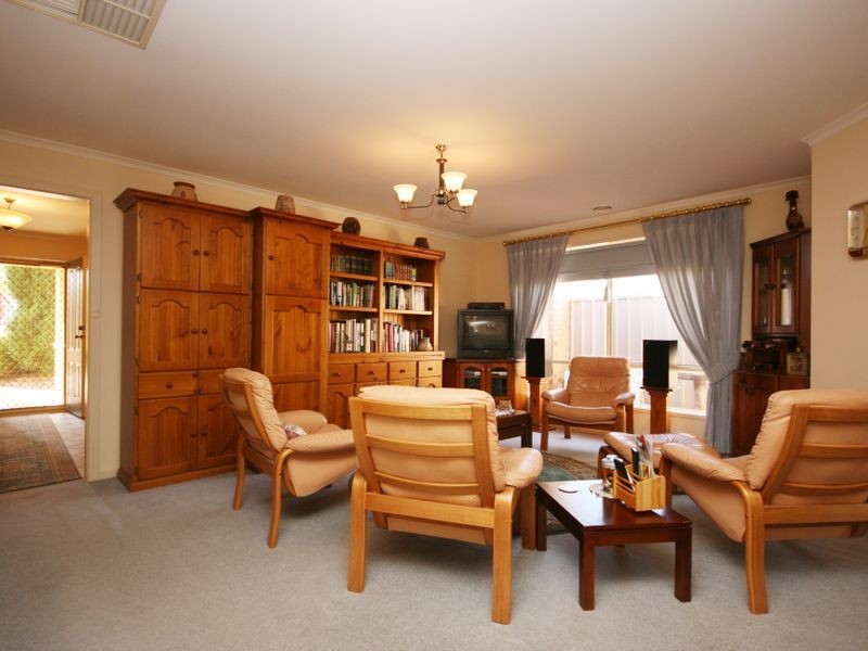 12 Seville Place, Golden Grove SA 5125