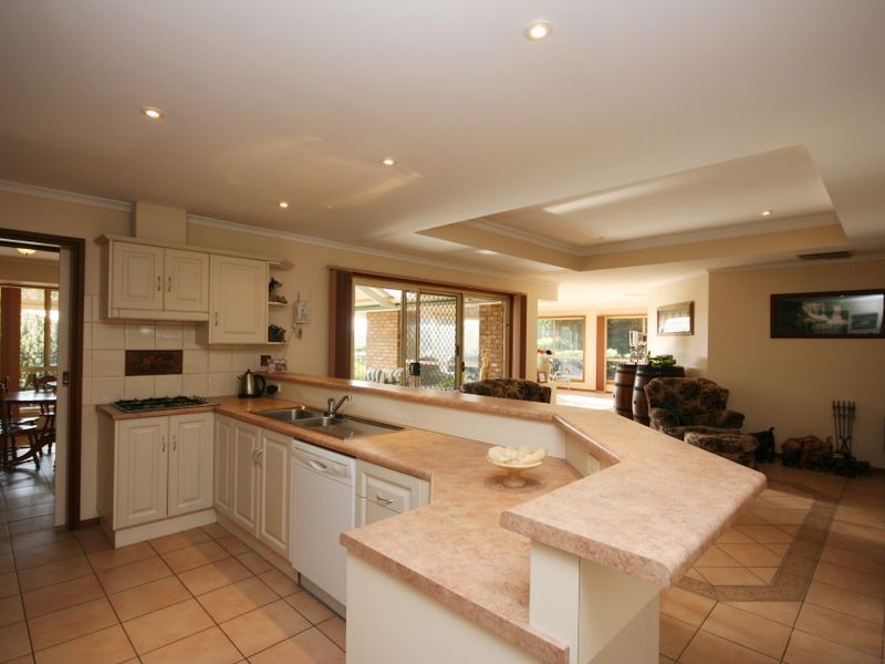 7 Castle Eaton Street, Golden Grove SA 5125