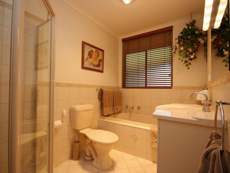 24 Kurrajong Street, Surrey Downs SA 5126