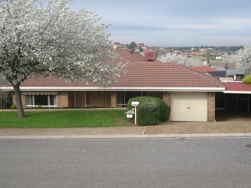 4 Bechervaise Court, Greenwith SA 5125