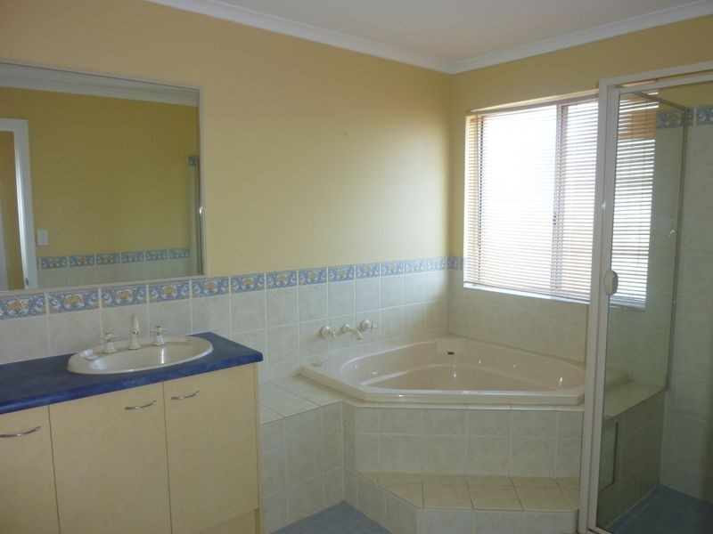 1 Hardwick Court, Golden Grove SA 5125