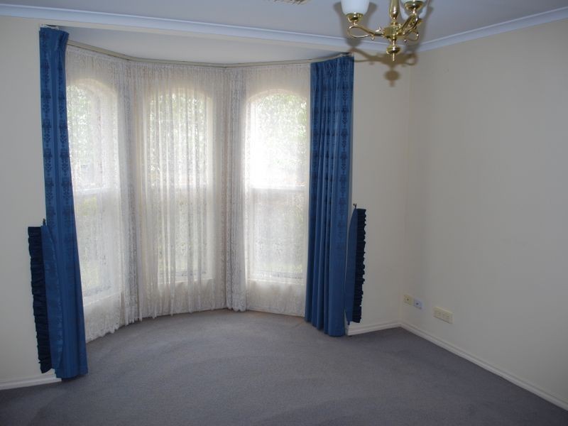 5 Bourke Place, Golden Grove SA 5125