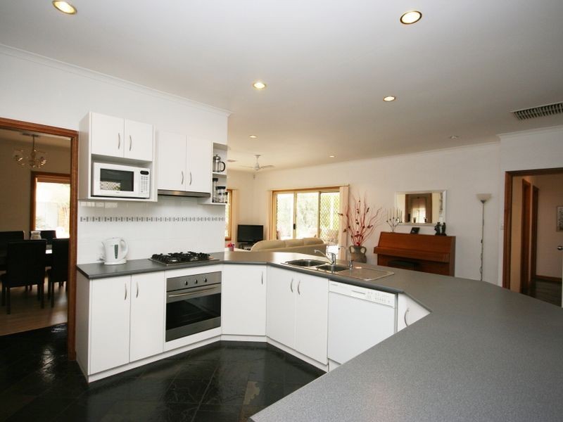 22 Austerlitz Court, Greenwith SA 5125