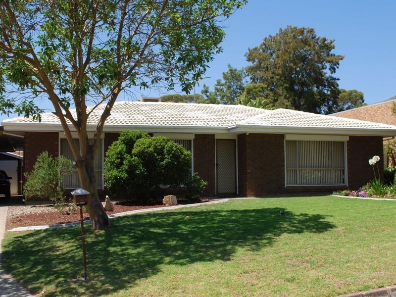 8 Thomson Avenue, Gulfview Heights SA 5096
